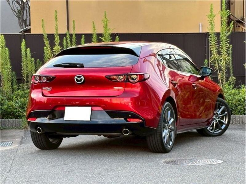 MAZDA3