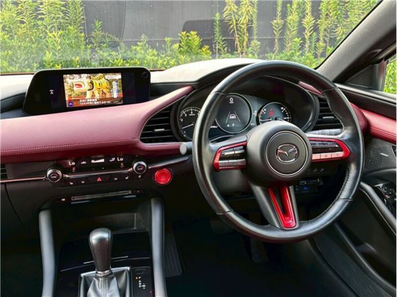 MAZDA3