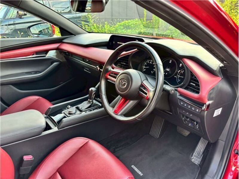 MAZDA3
