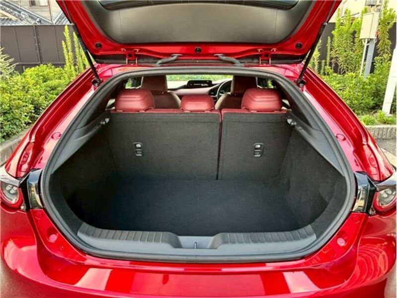 MAZDA3