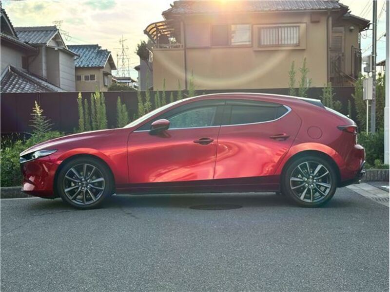 MAZDA3
