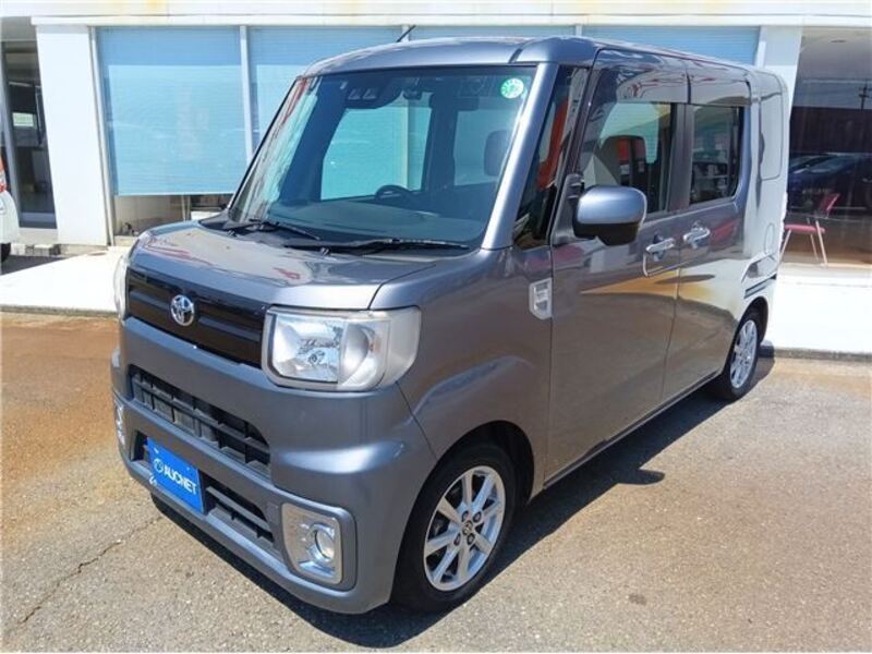 TOYOTA PIXIS MEGA