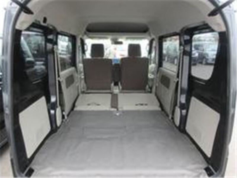 MINICAB VAN