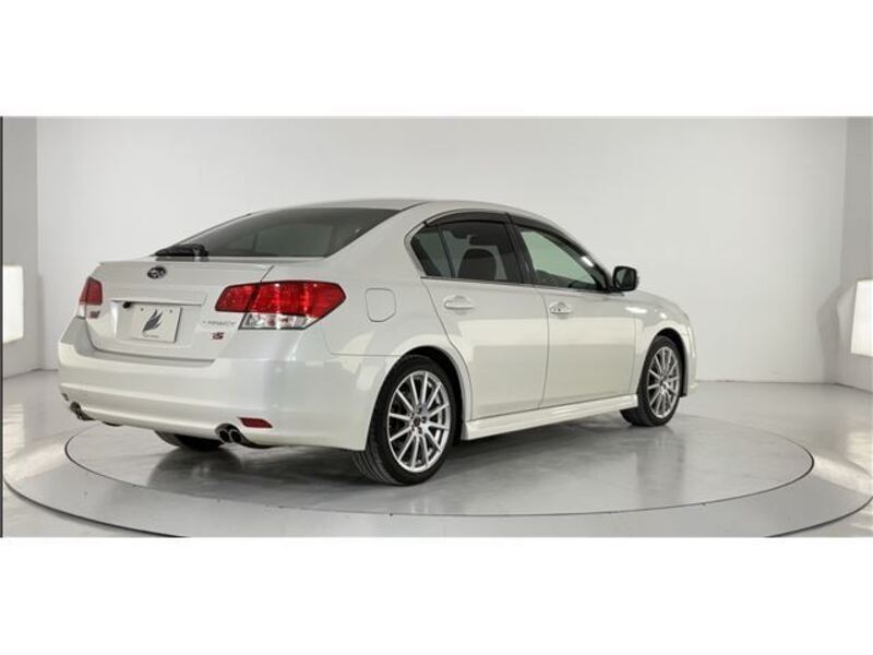 LEGACY B4