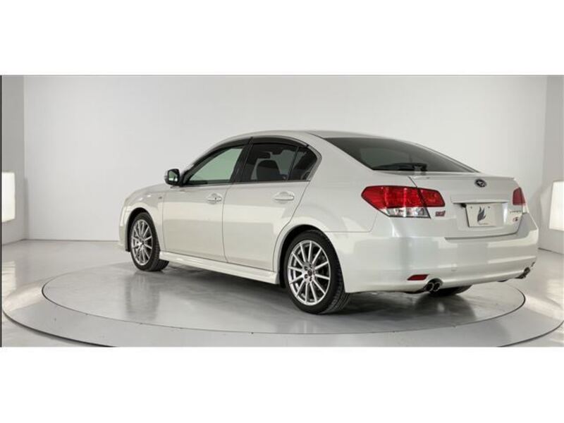 LEGACY B4