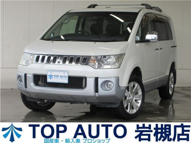 MITSUBISHI DELICA D5
