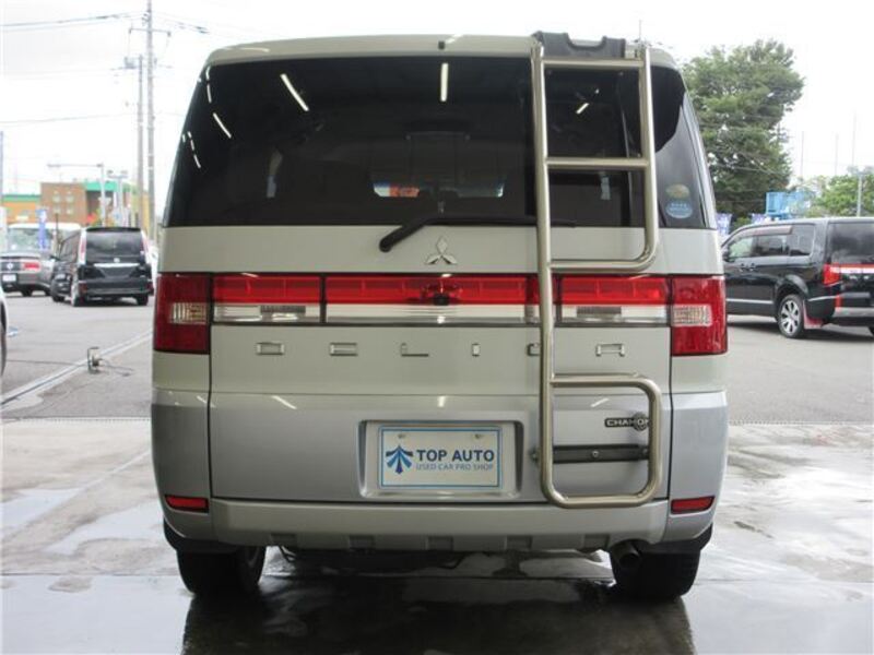 DELICA D5
