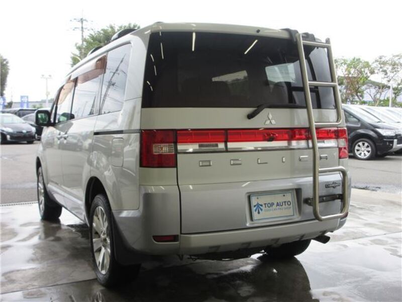 DELICA D5