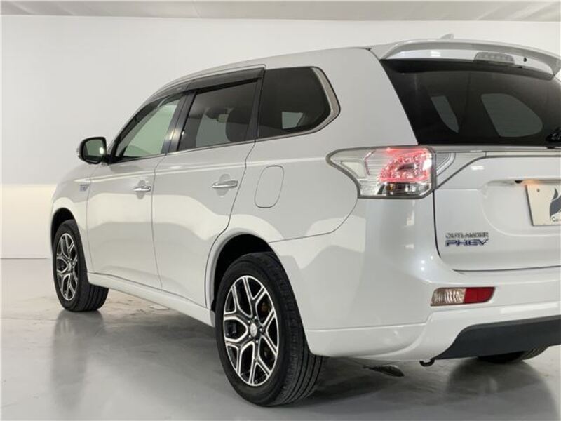 OUTLANDER PHEV
