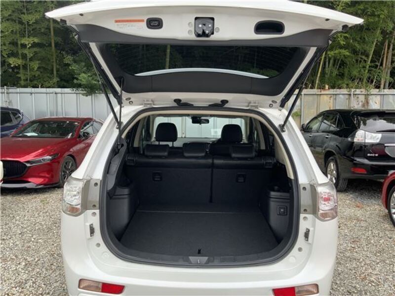OUTLANDER PHEV