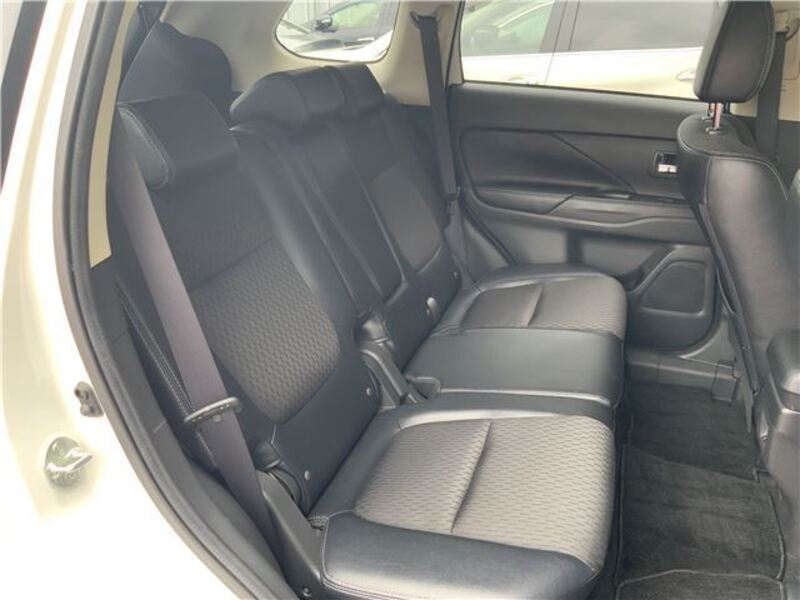 OUTLANDER PHEV