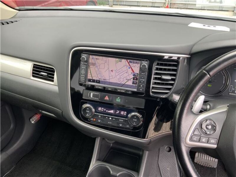 OUTLANDER PHEV