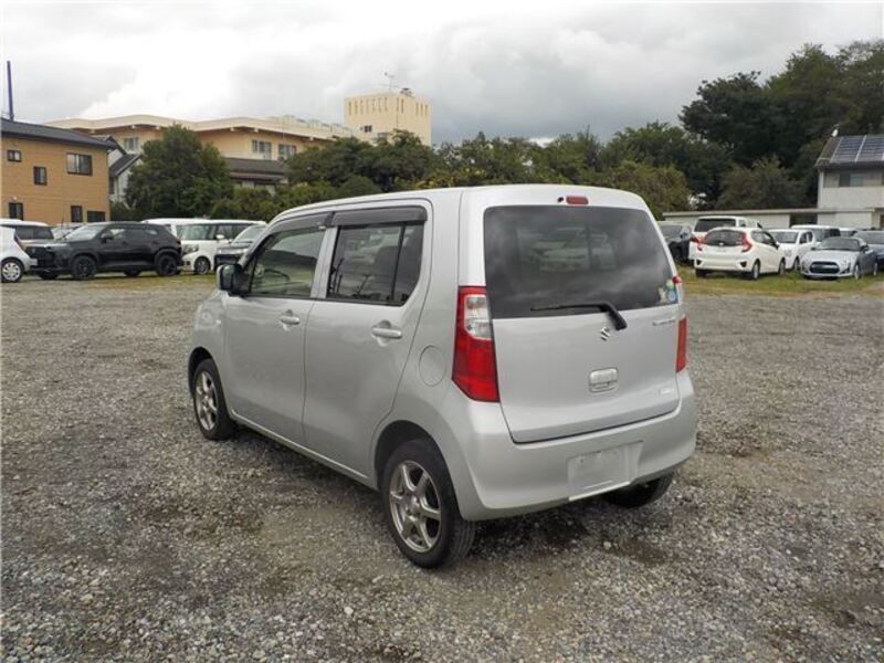 WAGON R