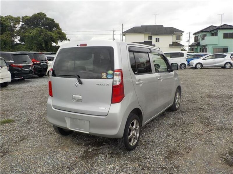 WAGON R