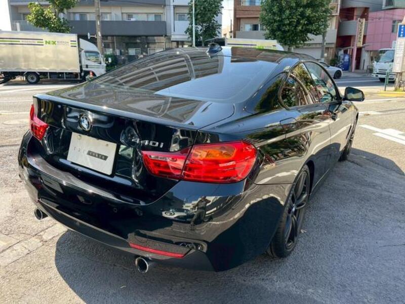 4 SERIES