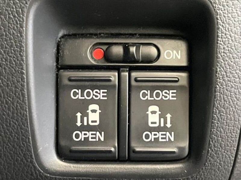 N BOX