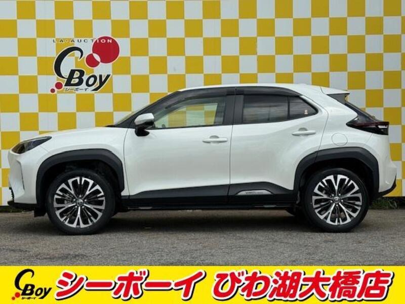 YARIS CROSS