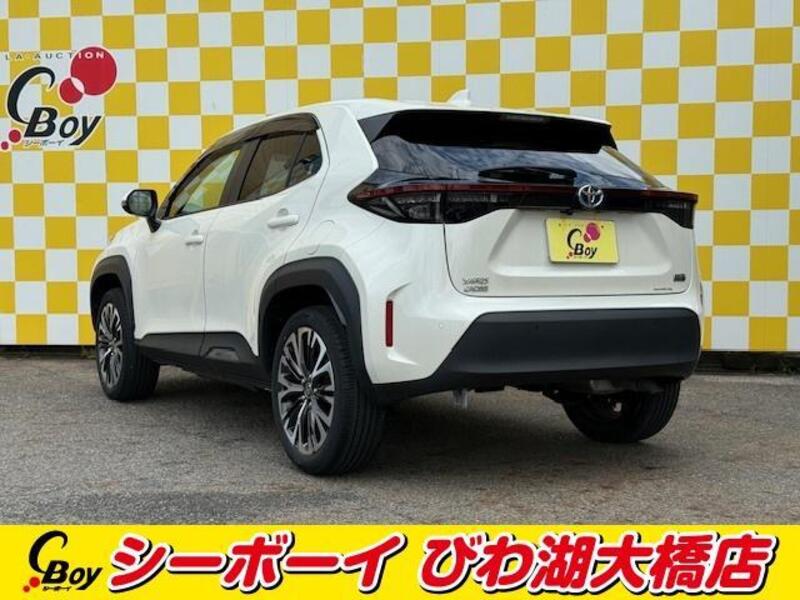 YARIS CROSS