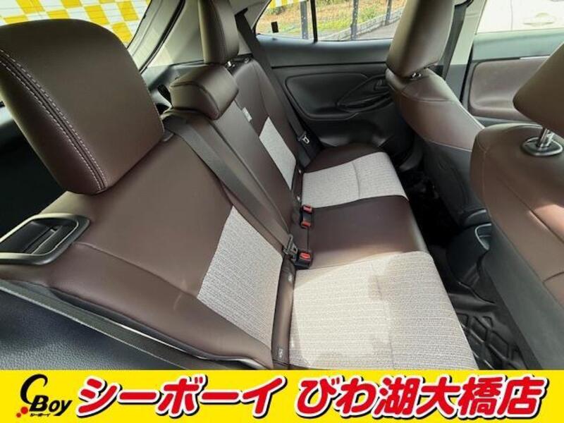 YARIS CROSS