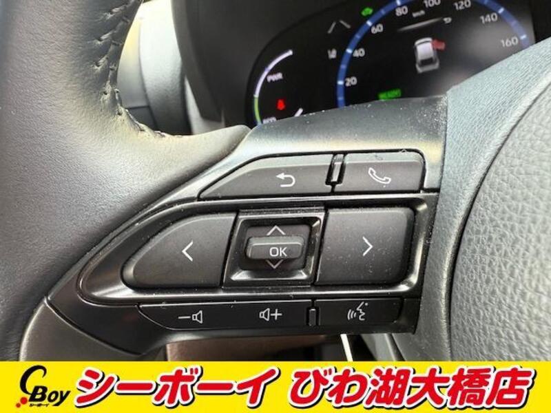 YARIS CROSS