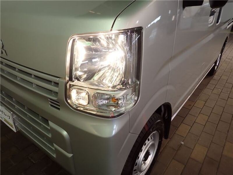 MINICAB VAN