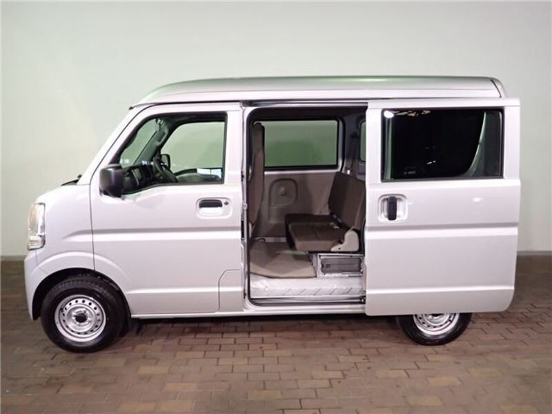 MINICAB VAN