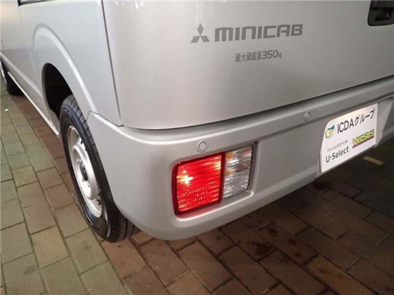 MINICAB VAN