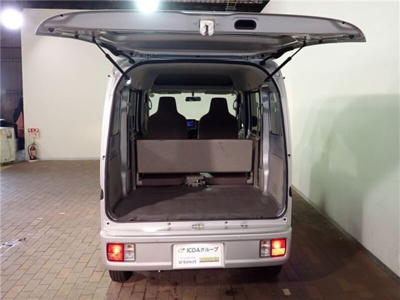 MINICAB VAN