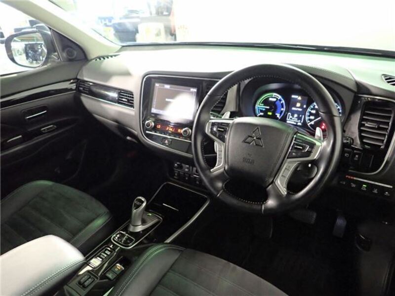 OUTLANDER PHEV