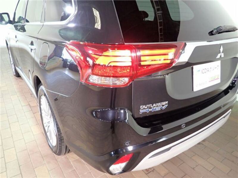 OUTLANDER PHEV