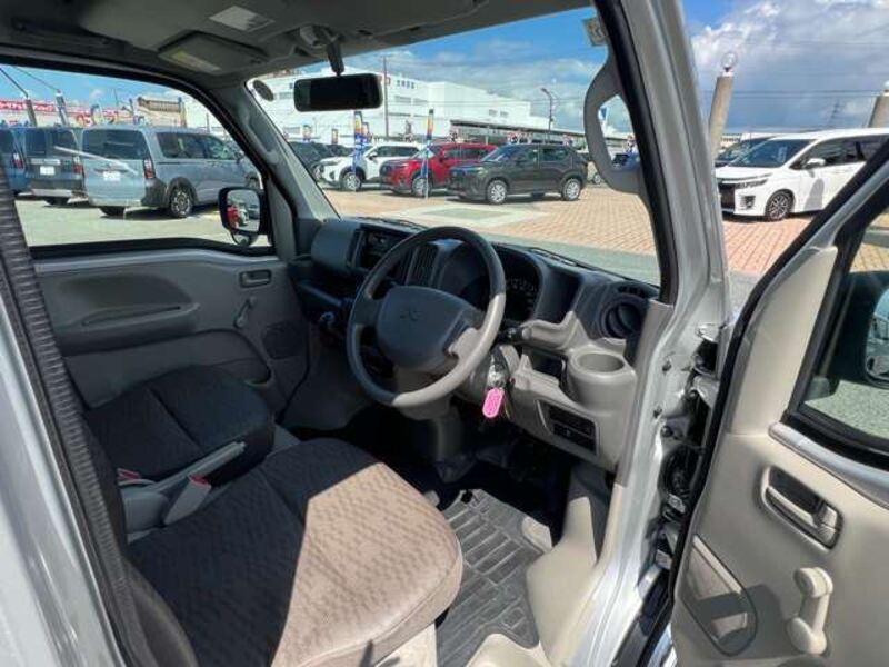 MINICAB VAN