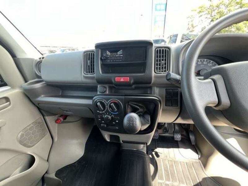 MINICAB VAN