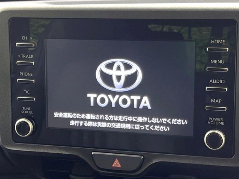 YARIS CROSS