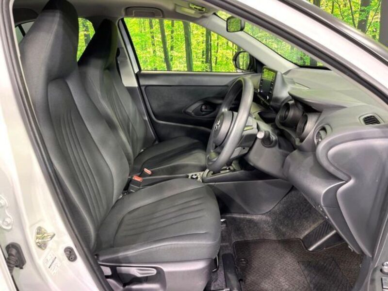YARIS CROSS
