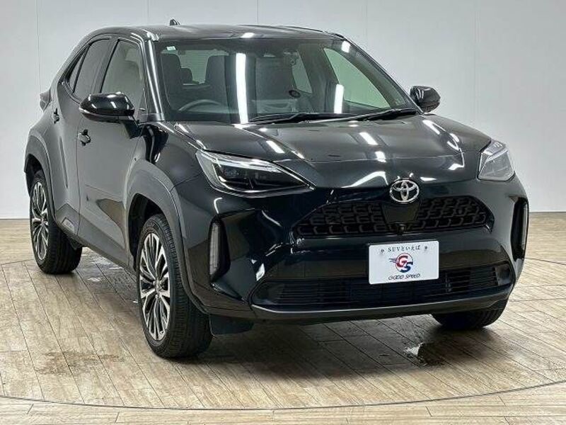 YARIS CROSS