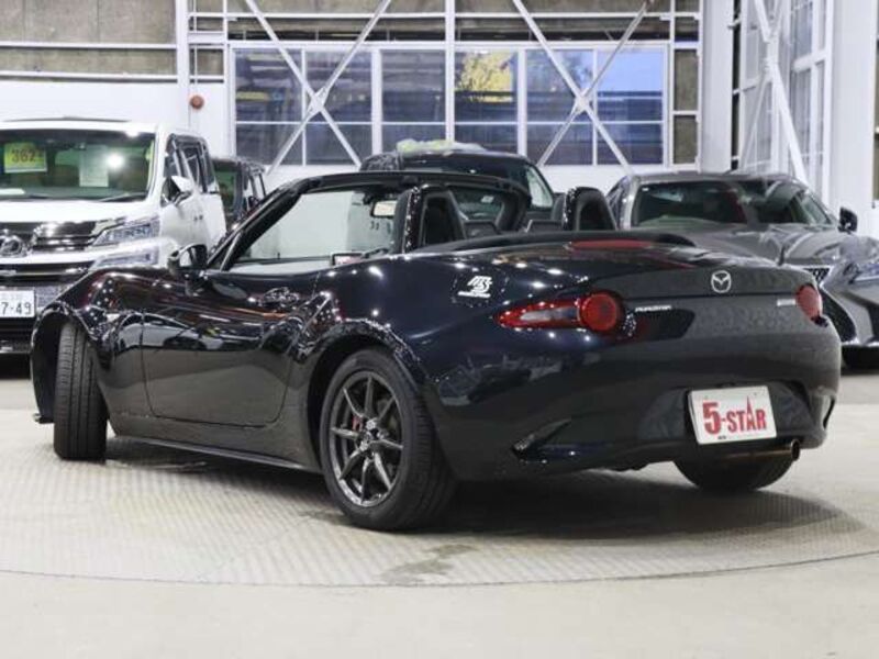 ROADSTER