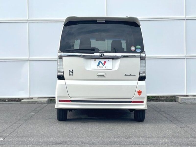 N BOX CUSTOM