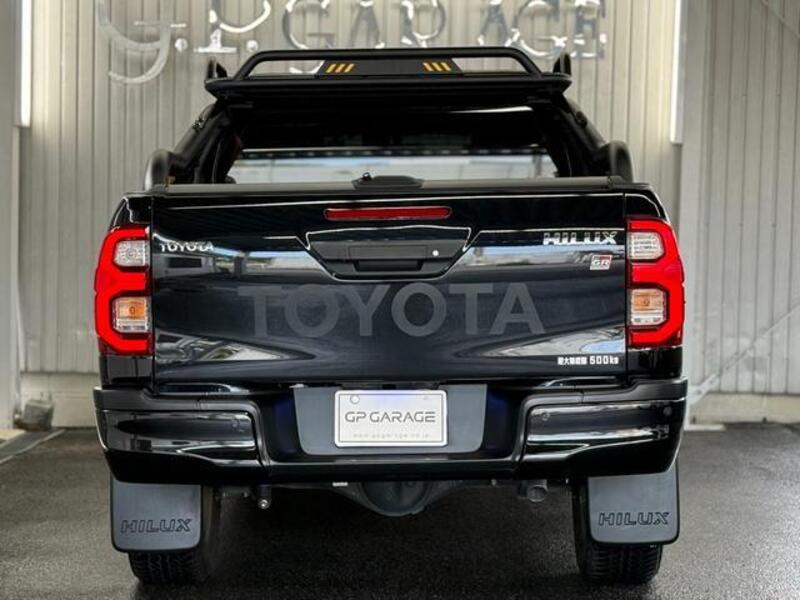 HILUX