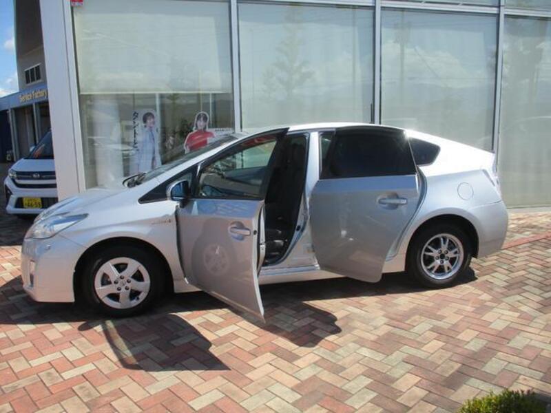 PRIUS