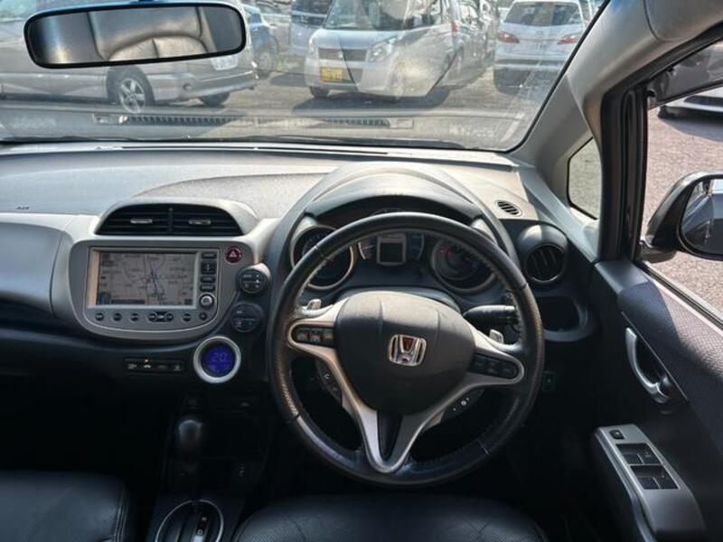 FIT HYBRID