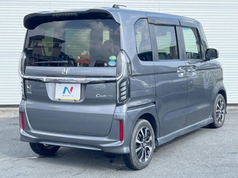 N BOX CUSTOM