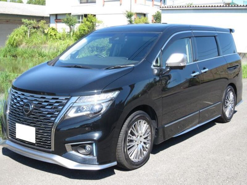 NISSAN ELGRAND