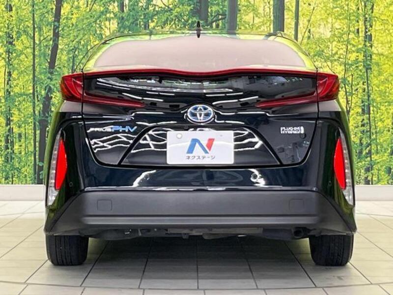 PRIUS PHV