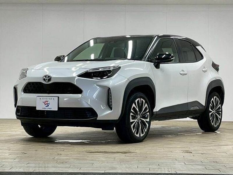 YARIS CROSS