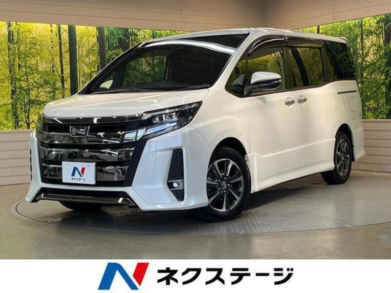 TOYOTA NOAH