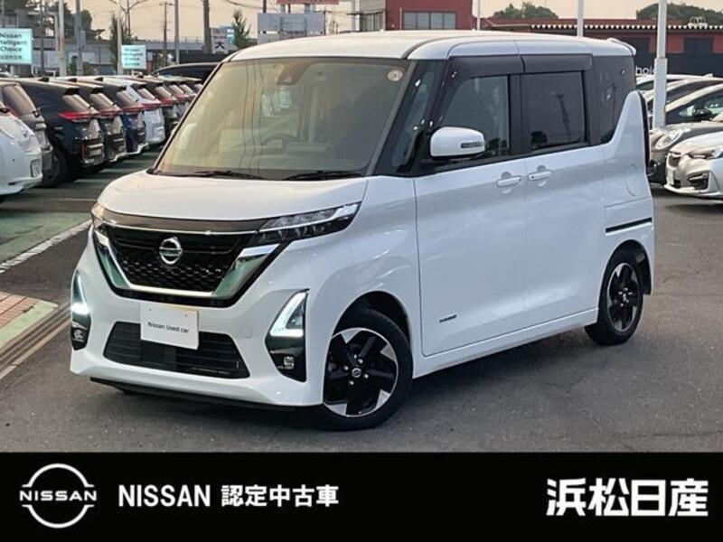 NISSAN ROOX