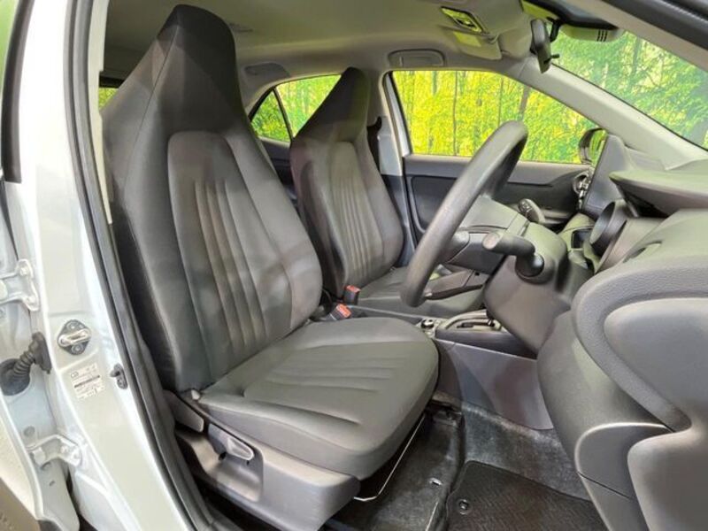 YARIS CROSS