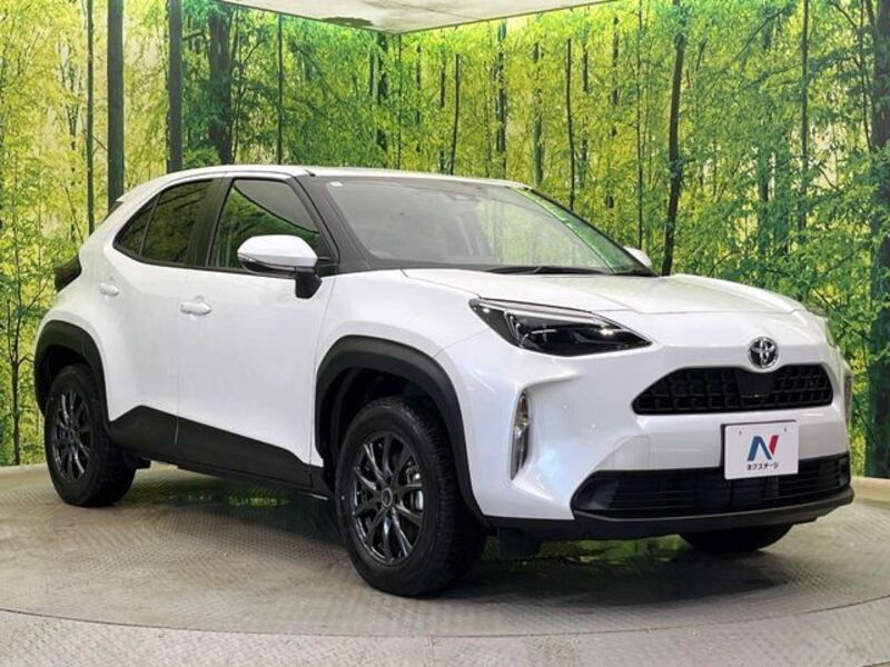 YARIS CROSS