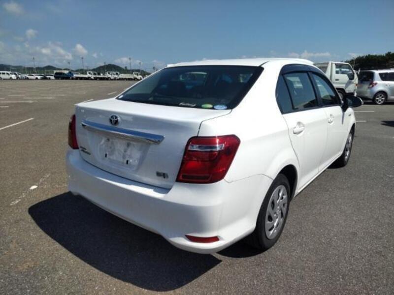 COROLLA AXIO