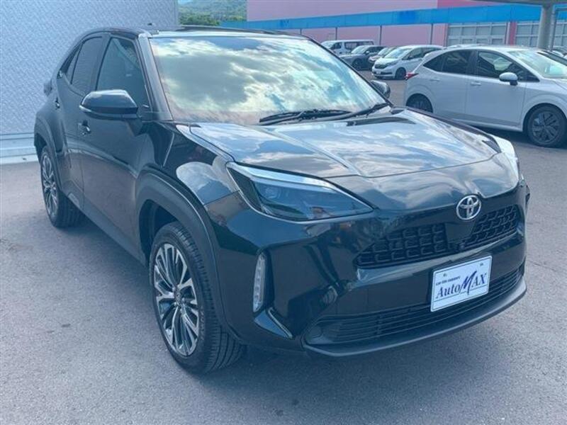 YARIS CROSS